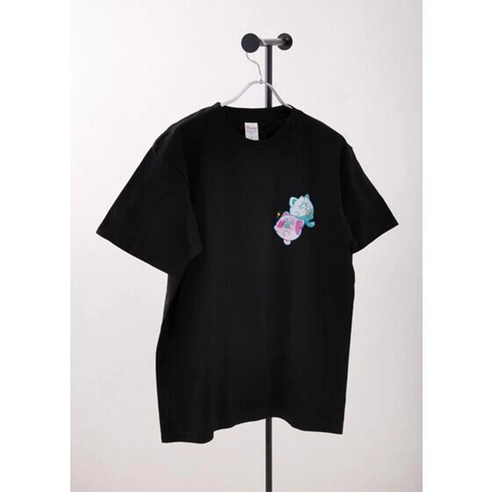 魔法の姉妹ルルットリリィ　デザインTシャツ（ティザー／ネオン）【7月お届け】
